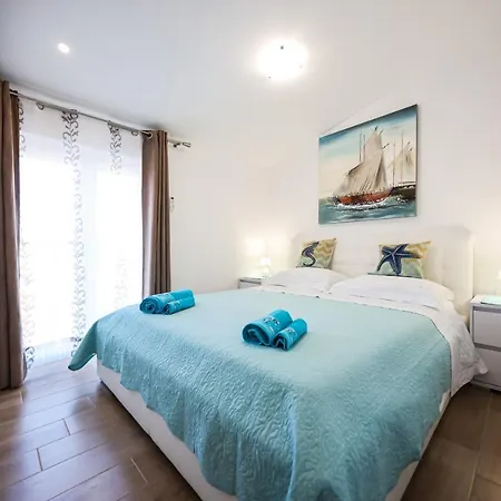 Apartment De Rosa Zadar