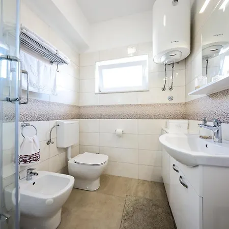De Rosa Apartment Zadar